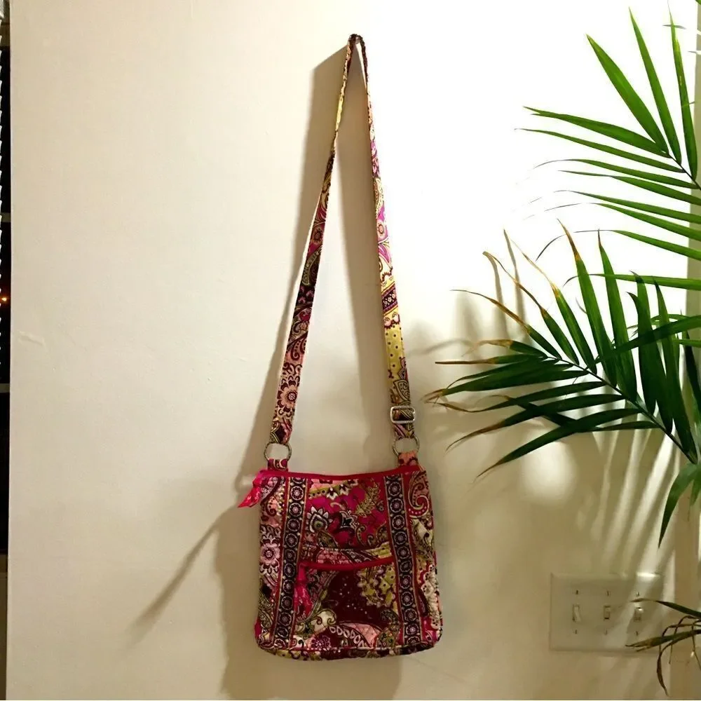 VERA BRADLY ADJUSTABLE CROSSBODY BAG! Pink tones